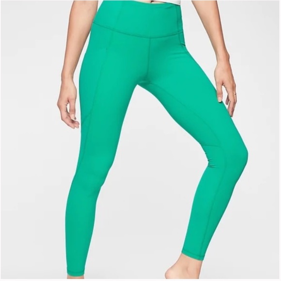 Athleta | Pants & Jumpsuits | Athleta Salutation Stash Pocket Leggings ...